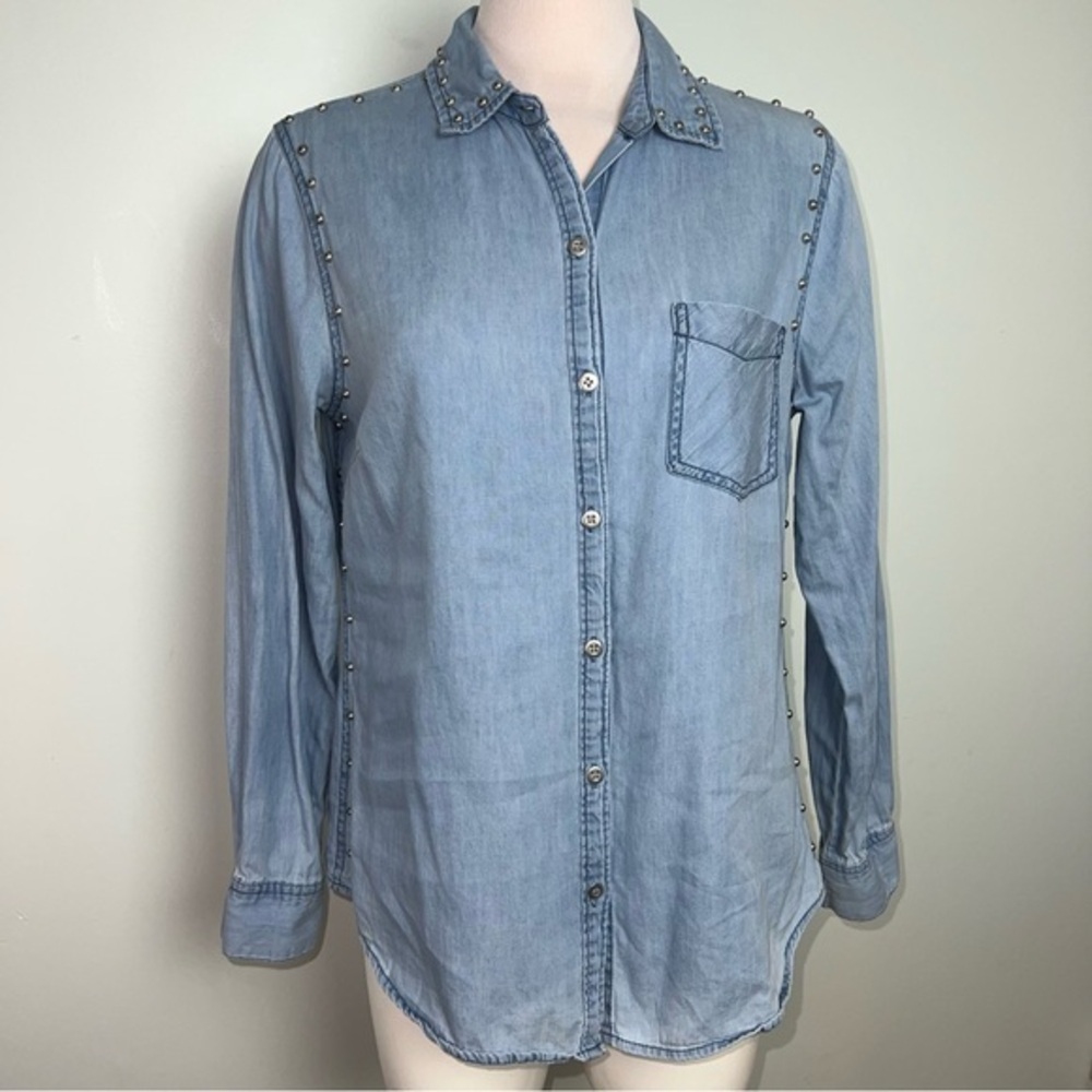 Soho Jeans Studded Chambray Button Down Shirt Women’s Medium Western Denim Top